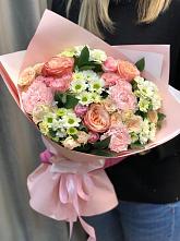 Букет нежные объятья в Киришах Букет цветов из: Гвоздики, Розы и Хризантемы в Киришах