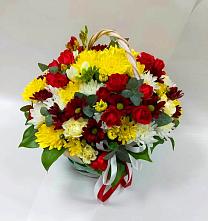 Цветочная композиция из Хризантемы и Розы в корзине в Киришах
