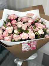 Букет цветов из:  Розы в Киришах
