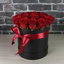Цветочная композиция из Розы в шляпной коробке #REPLACE_PRED# Киришах